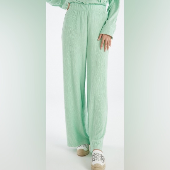 Just Fab Matching Plisse set - Picture 3 of 4